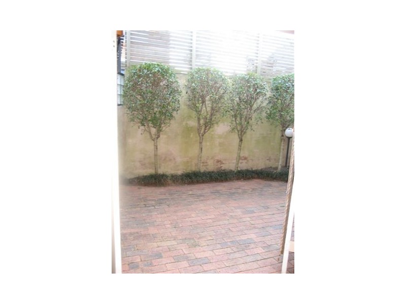 2/118 Ernest Street, Crows Nest NSW 2065