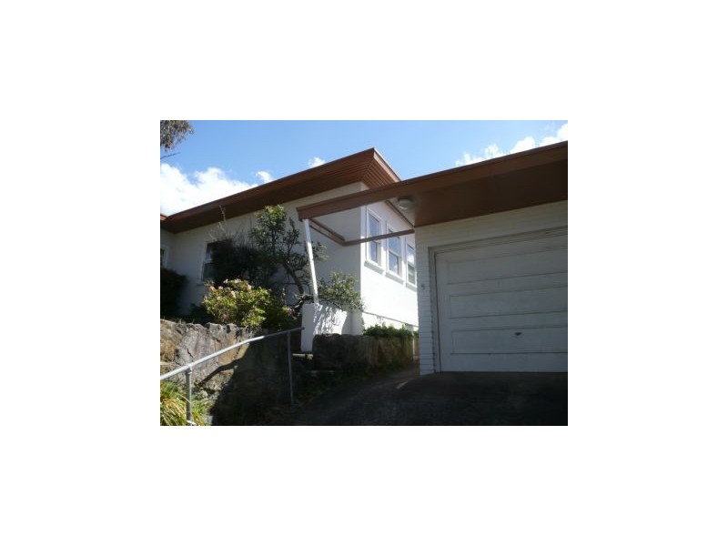 5 The Lee, Middle Cove NSW 2068