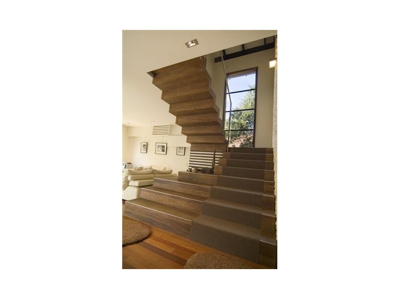 6 Sugarloaf Crescent, Castlecrag NSW 2068