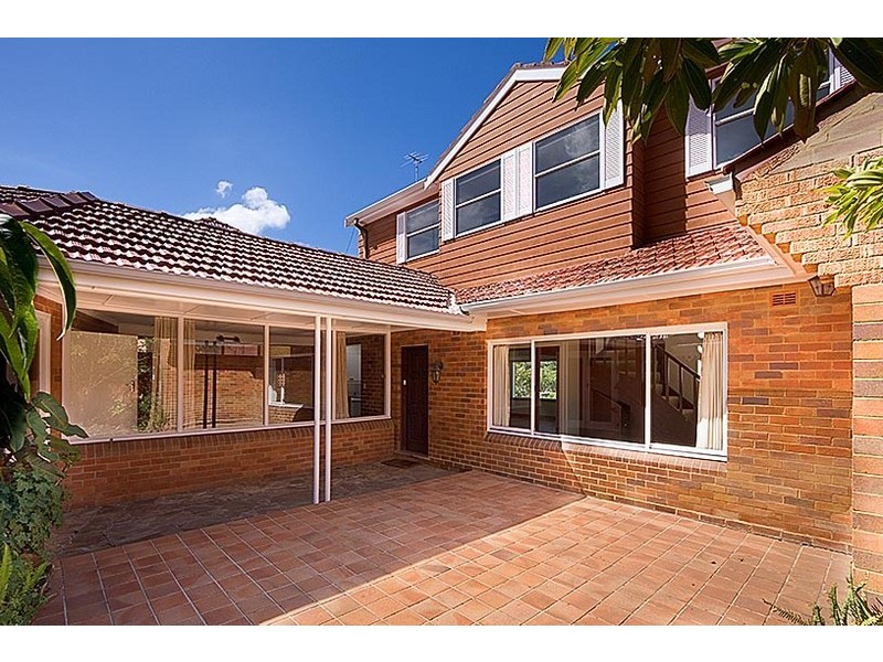 11 Lincoln Avenue, Castlecrag NSW 2068