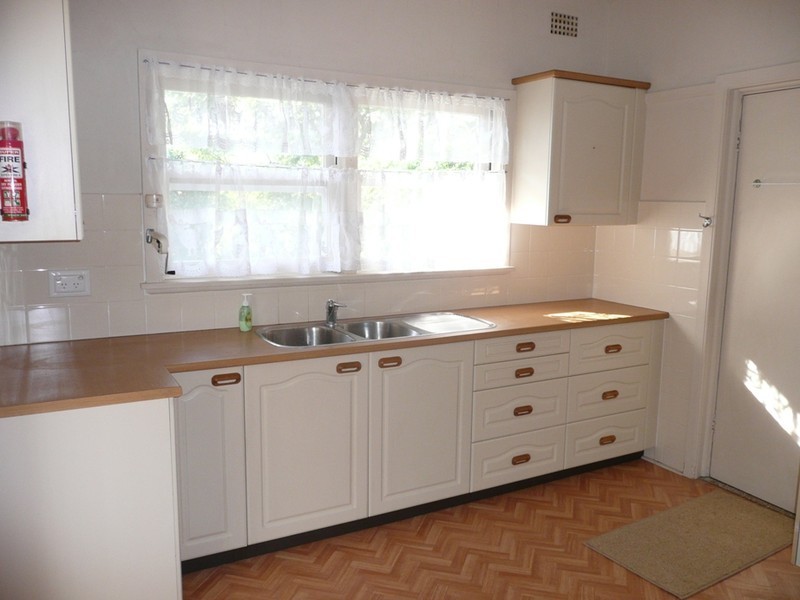 8 Rosebridge Ave, Castle Cove NSW 2069