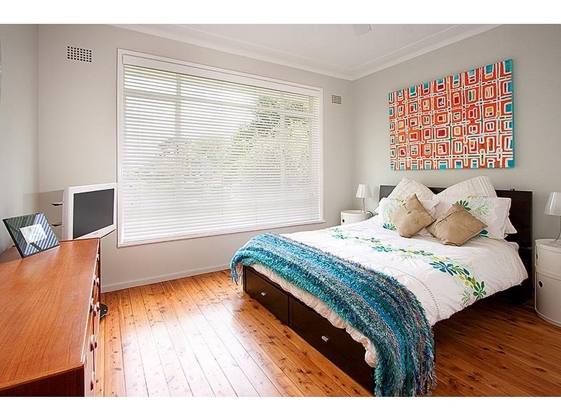 1A Holly Street, Castle Cove NSW 2069