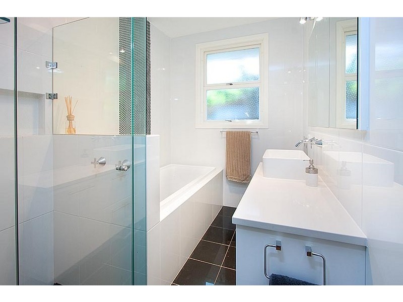 1A Holly Street, Castle Cove NSW 2069