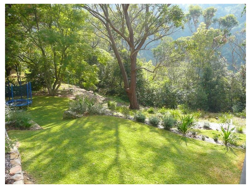 313 Eastern Valley Way, Middle Cove NSW 2068