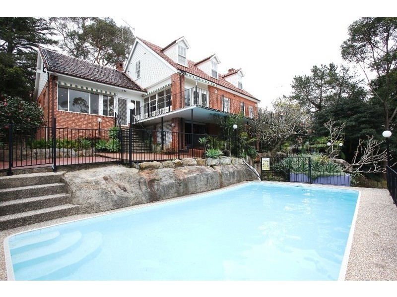 313 Eastern Valley Way, Castlecrag NSW 2068