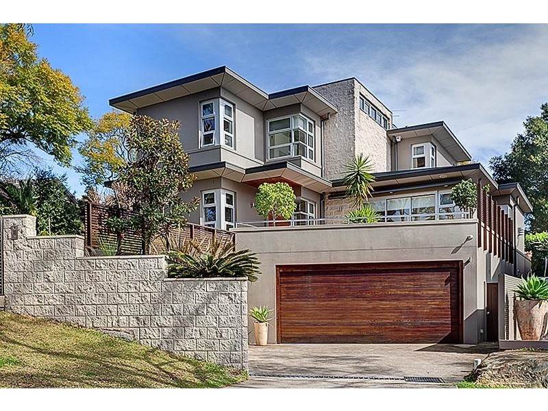 4 Charles Street, Castlecrag NSW 2068