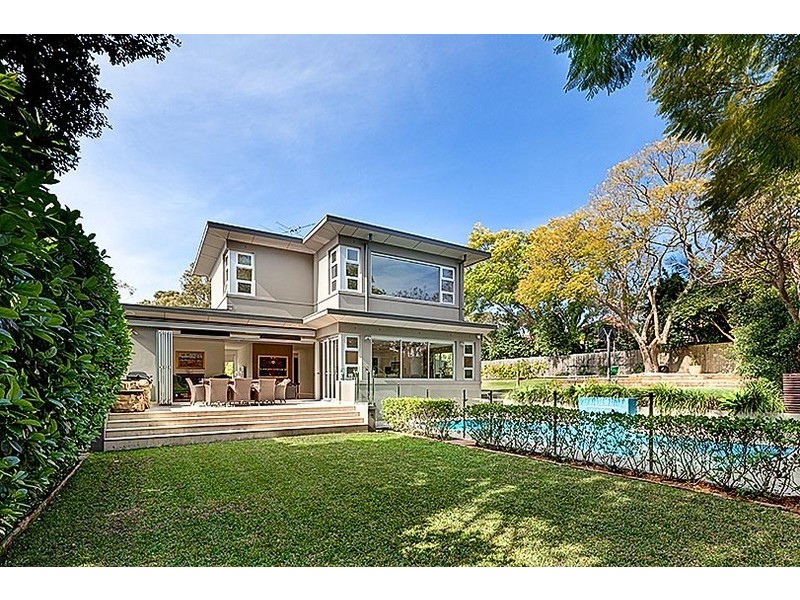 4 Charles Street, Castlecrag NSW 2068