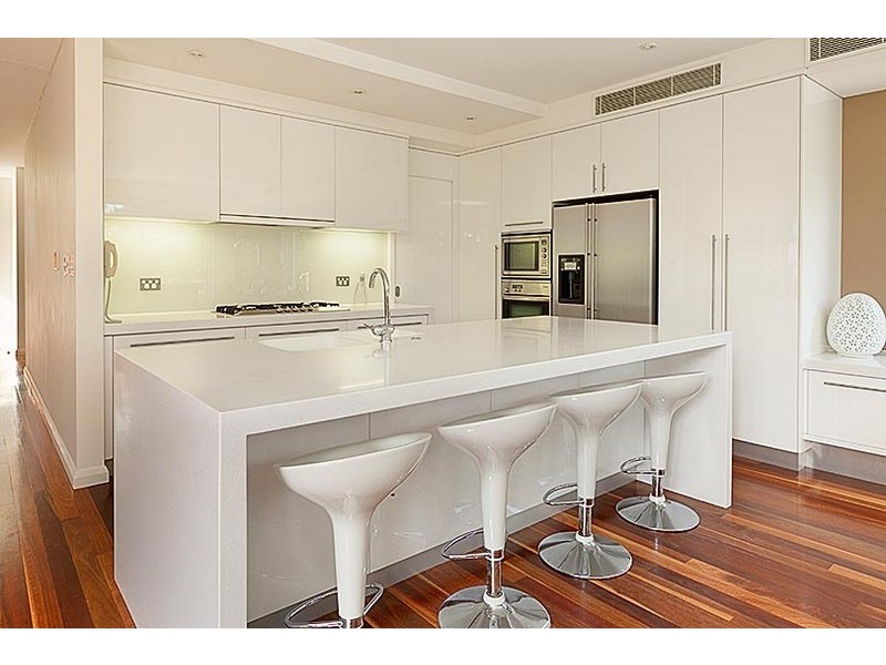 4 Charles Street, Castlecrag NSW 2068