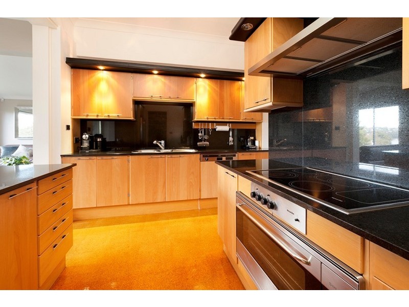 28 The Tor Walk, Castlecrag NSW 2068