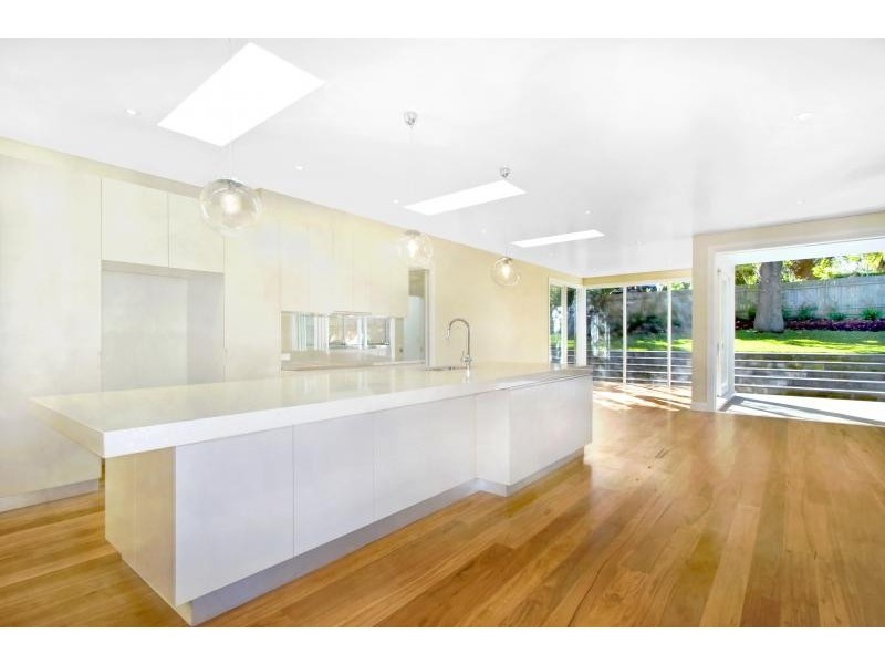 9 Robert Street, Willoughby NSW 2068