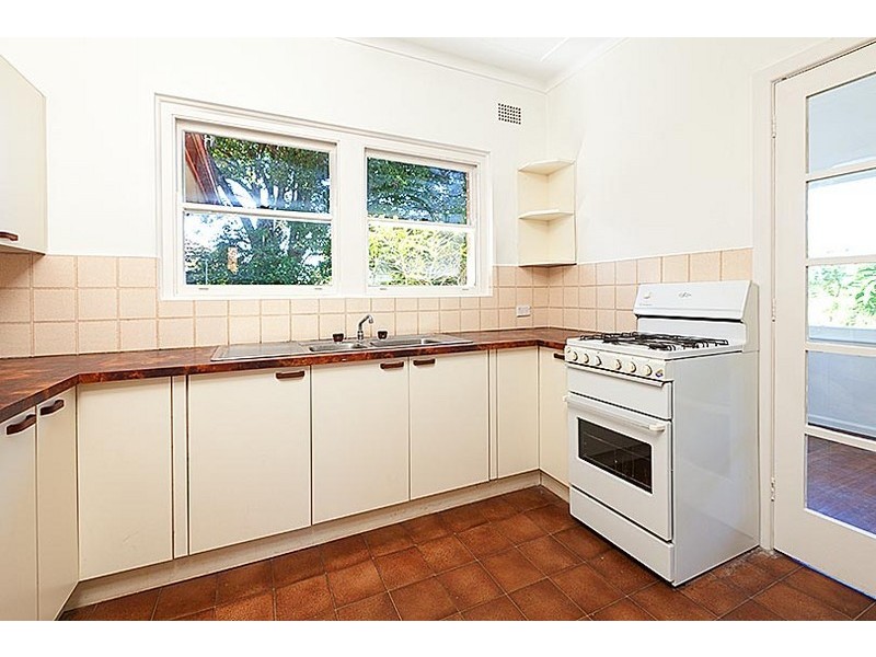 18 Warners Ave, Willoughby NSW 2068