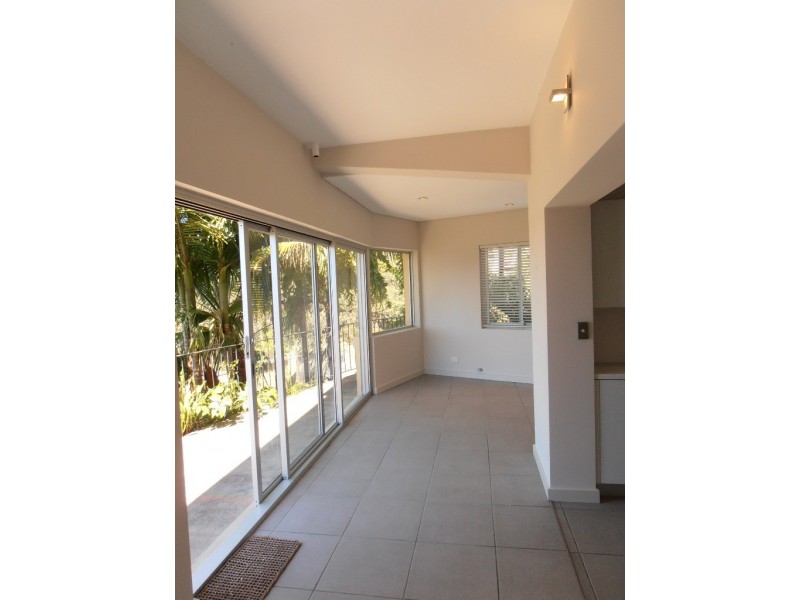 Flat 11 The Barricade, Castlecrag NSW 2068