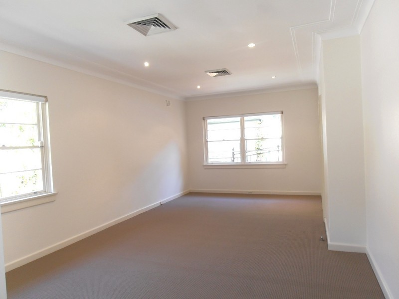 7 The Postern, Castlecrag NSW 2068