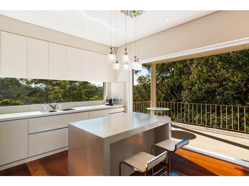 73  Griffith Ave, Castle Cove NSW 2069