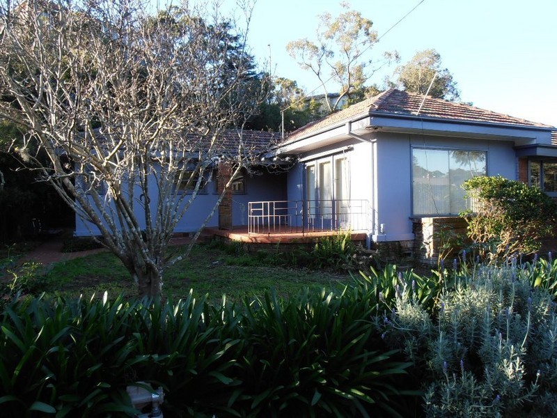 21 Sugarloaf Crescent, Castlecrag NSW 2068