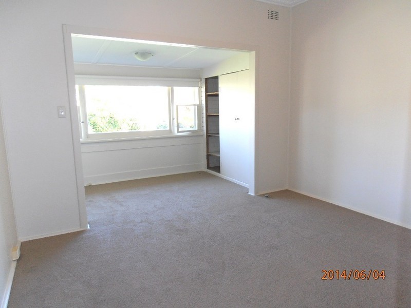 21 Sugarloaf Crescent, Castlecrag NSW 2068