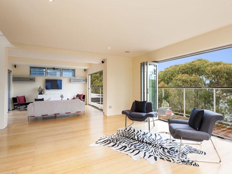 34A  The Bulwark, Castlecrag NSW 2068