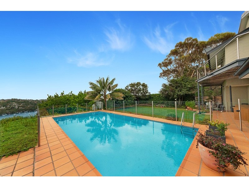 35 Linden Way, Castlecrag NSW 2068