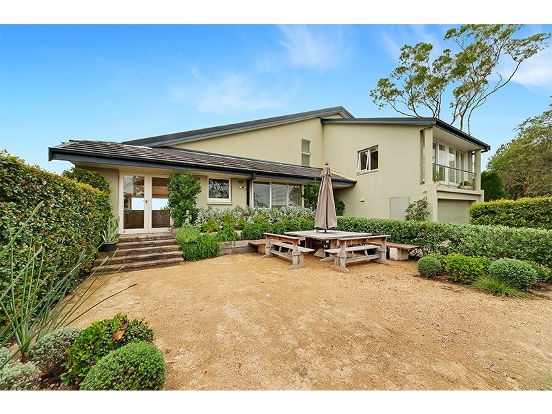 35 Linden Way, Castlecrag NSW 2068