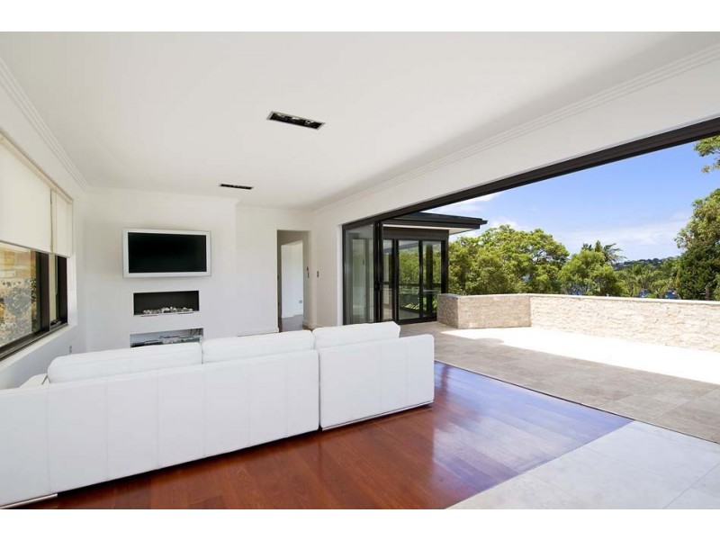 1 The Barricade, Castlecrag NSW 2068