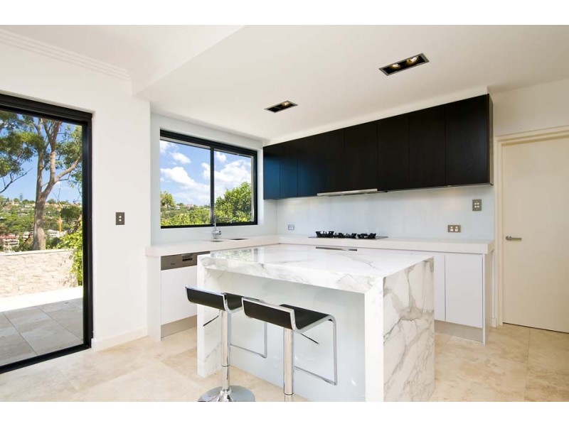 1 The Barricade, Castlecrag NSW 2068