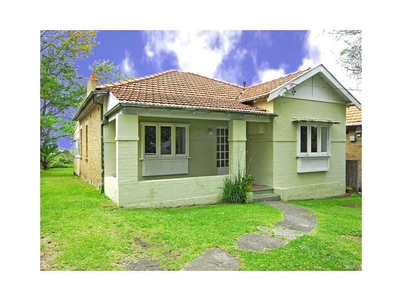 17 Windsor Road, Willoughby NSW 2068