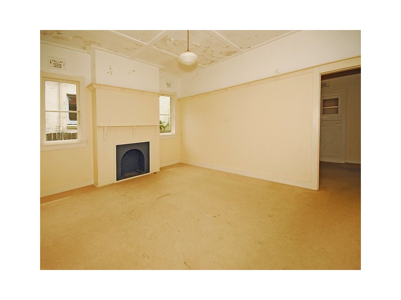 17 Windsor Road, Willoughby NSW 2068
