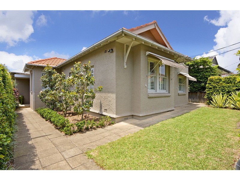 19 Fourth Avenue, Willoughby NSW 2068