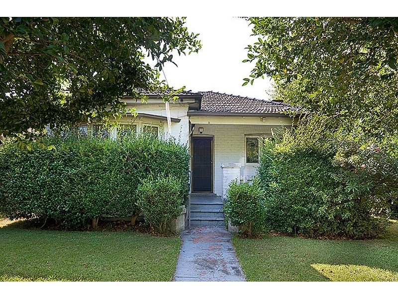 11 Windsor Road, Willoughby NSW 2068