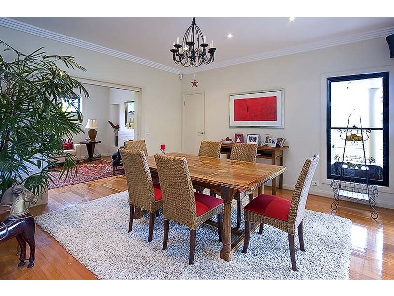 17 Rutland Avenue, Castlecrag NSW 2068