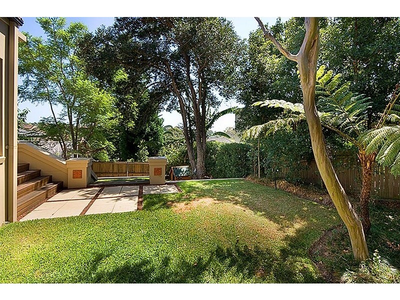 17 Rutland Avenue, Castlecrag NSW 2068