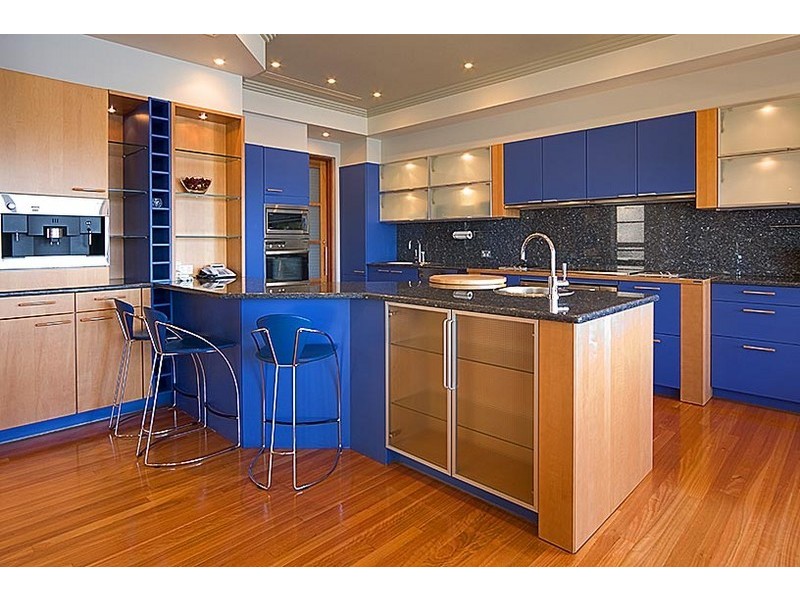 1 The Tor Walk, Castlecrag NSW 2068