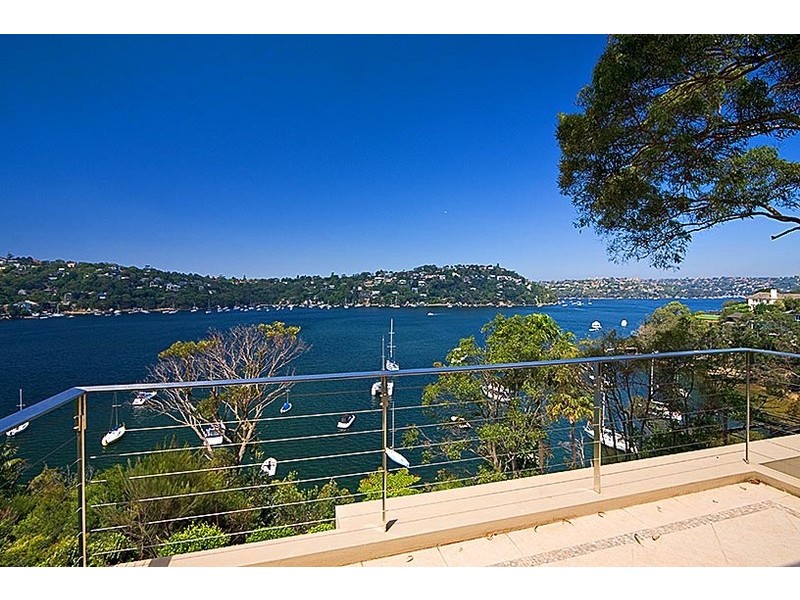 1 The Tor Walk, Castlecrag NSW 2068