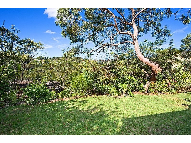 11 Lincoln Avenue, Castlecrag NSW 2068
