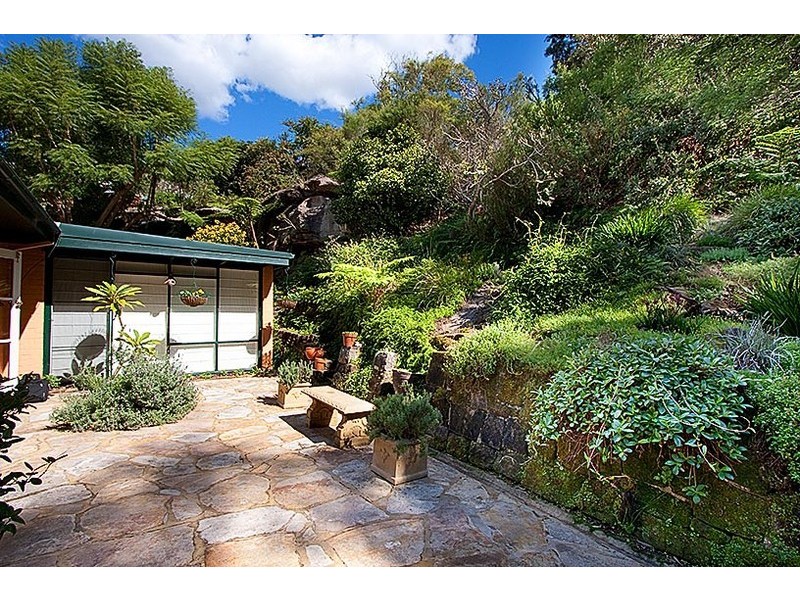 6 The Bartizan, Castlecrag NSW 2068