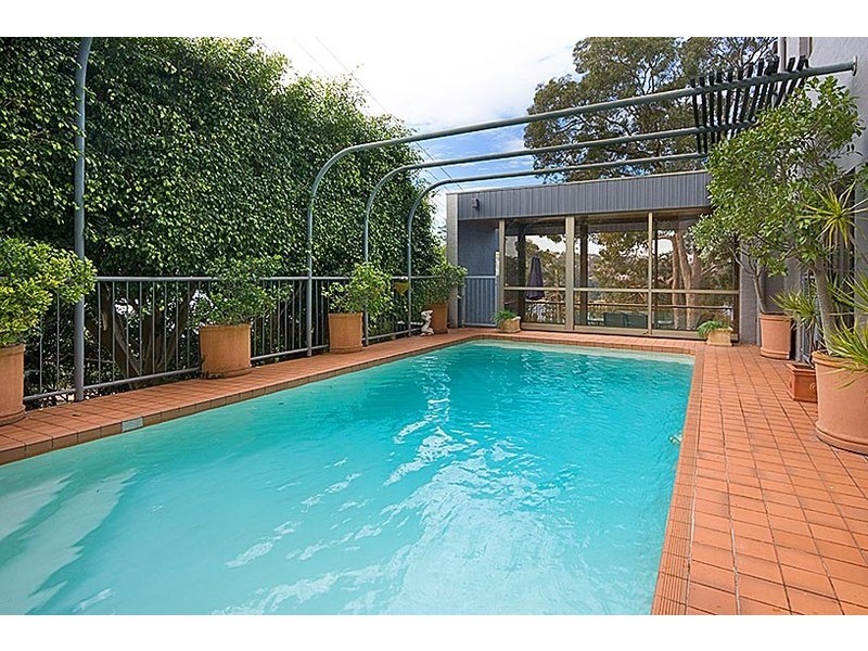 6 The Tor Walk, Castlecrag NSW 2068