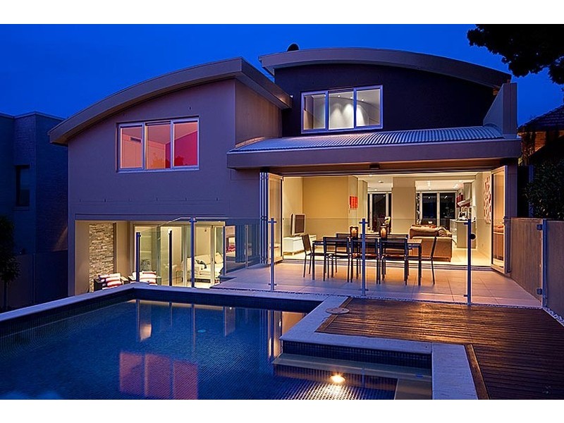 16 Charles Street, Castlecrag NSW 2068