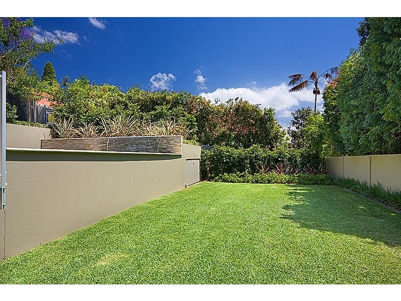 16 Charles Street, Castlecrag NSW 2068