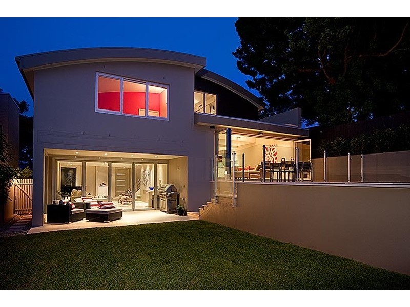 16 Charles Street, Castlecrag NSW 2068