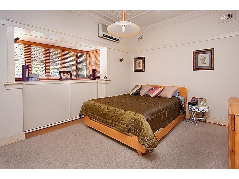 12 Windsor Road, Willoughby NSW 2068