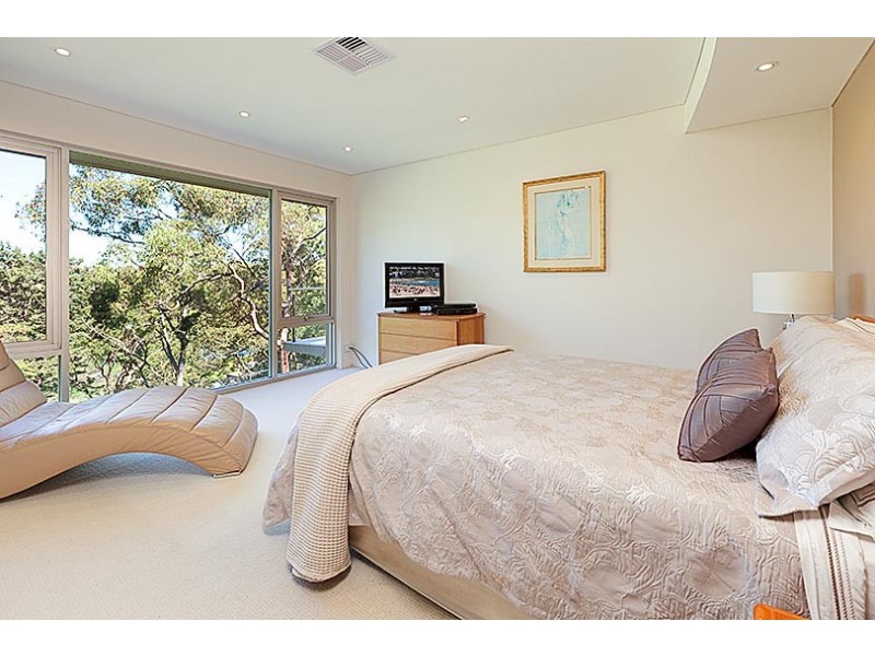 22 The Bulwark, Castlecrag NSW 2068