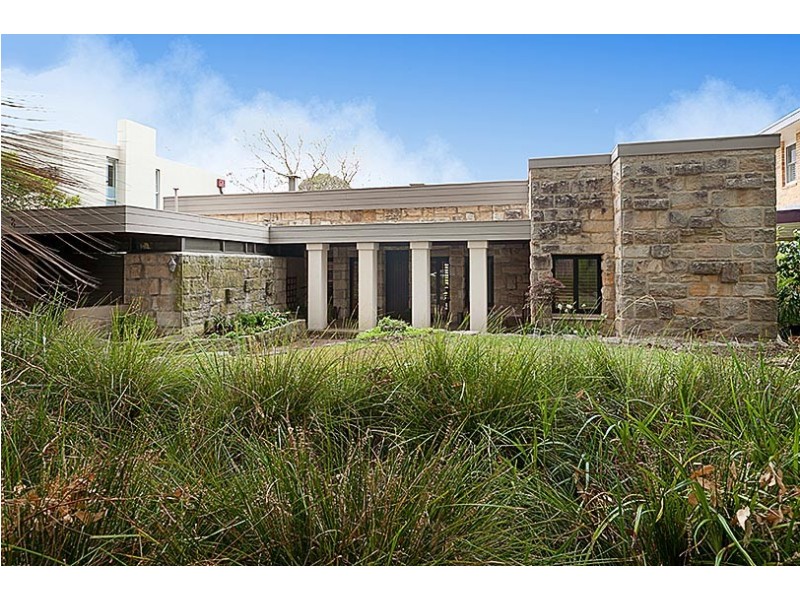 8 The Parapet, Castlecrag NSW 2068