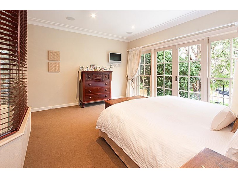 38 The Battlement, Castlecrag NSW 2068