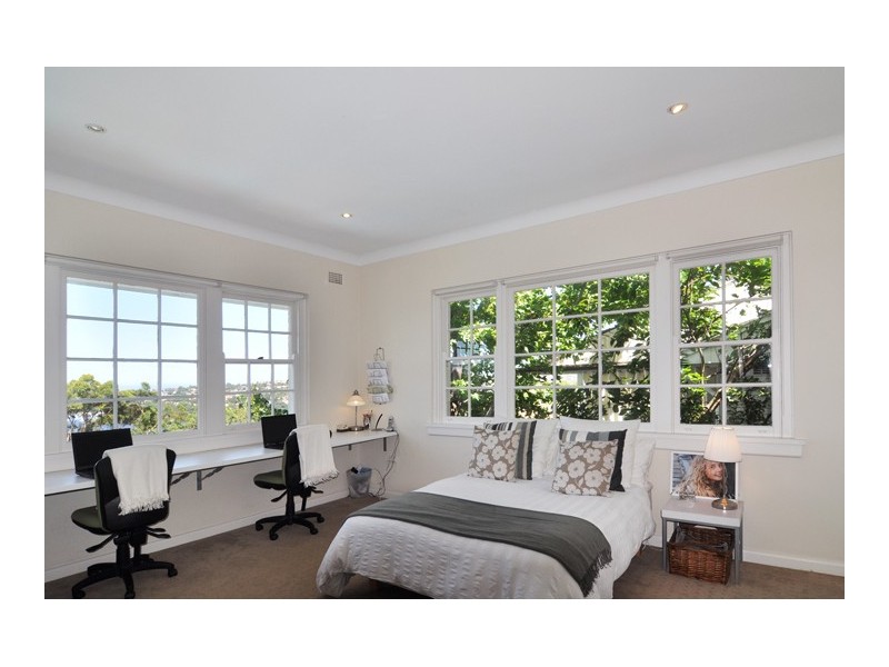 13 The High Tor, Castlecrag NSW 2068