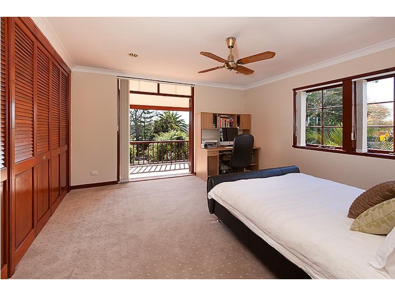 262 Edinburgh Road, Castlecrag NSW 2068