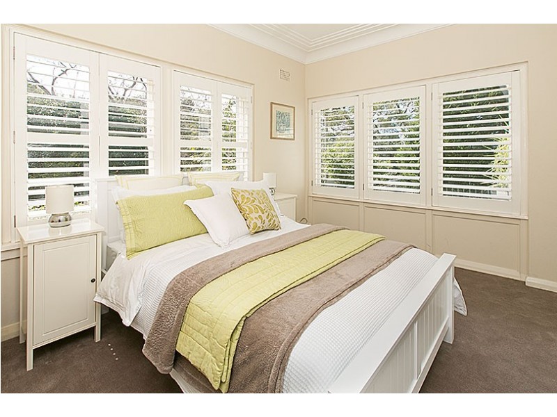 8 Rockley Street, Castlecrag NSW 2068