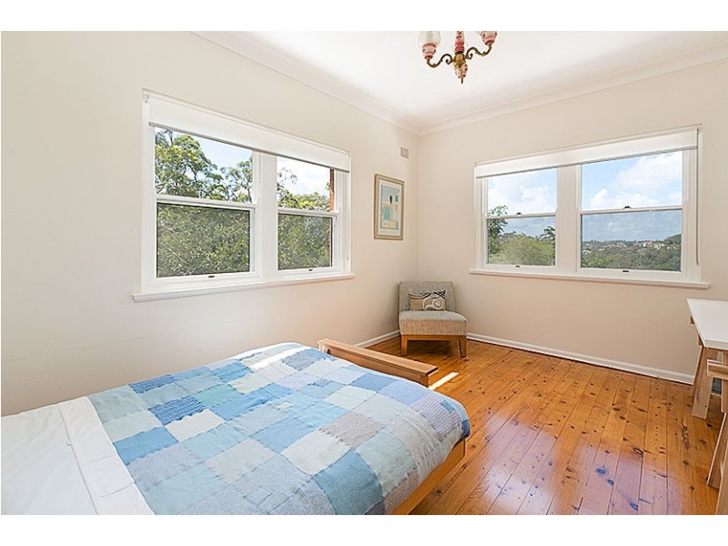 240 Edinburgh Road, Castlecrag NSW 2068