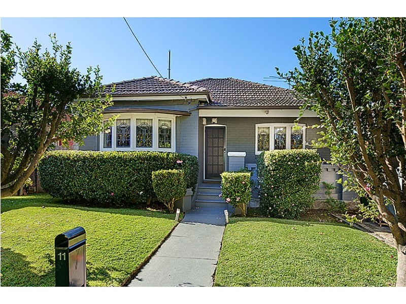 11 Windsor Road, Willoughby NSW 2068