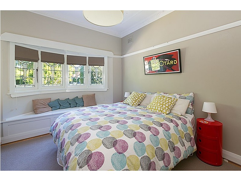 11 Windsor Road, Willoughby NSW 2068