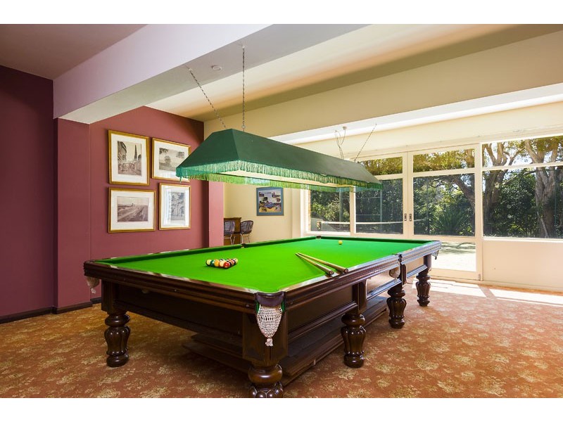 16 Linden Way, Castlecrag NSW 2068